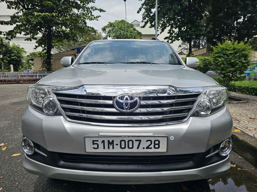 Toyota Fortuner 2.7 AT đăng ký t8/2015, mới 90%. Mua bán Ô tô tại Quận 10 Tp Hồ Chí Minh được đăng bởi Anh Thanh hình 1