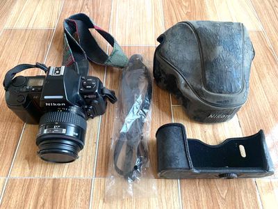 Combo Máy Film Nikon F-801s + lens nikon 35-70 AF