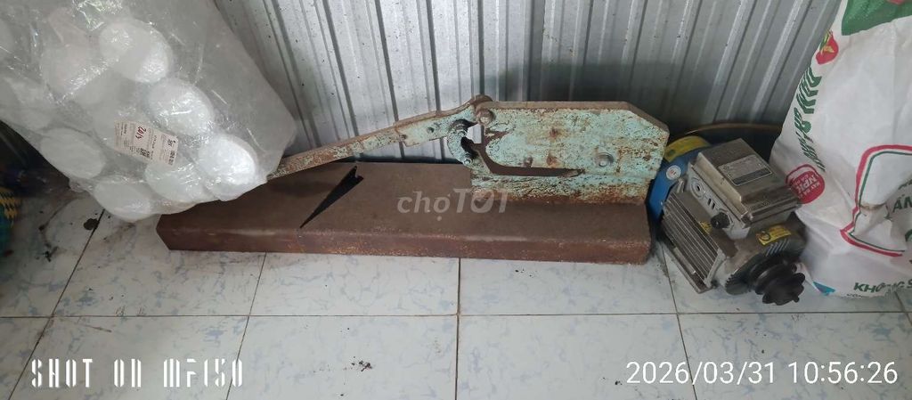 Kéo cắt tôn Sắt Xanh, Nâu. Mua bán Đồ chuyên dụng, Giống nuôi trồng tại Thành phố Bạc Liêu Bạc Liêu được đăng bởi 3 Anh hình 1
