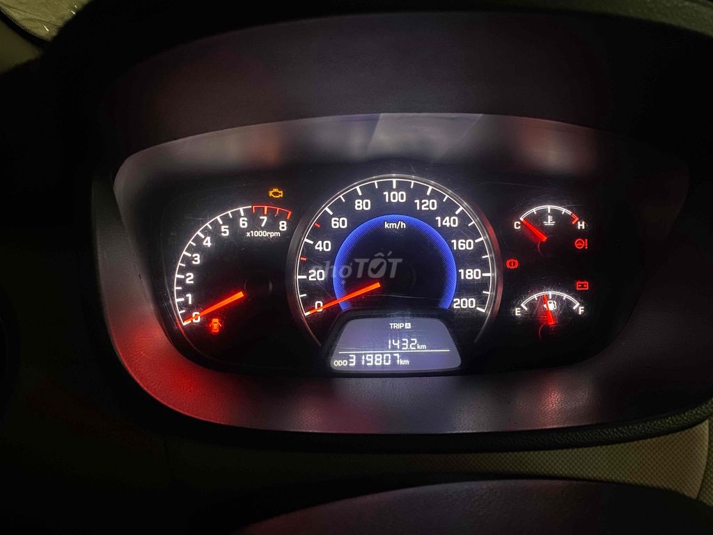 Hyundai Grand i10 2014 Grand 1.0 MT Base - 319k km. Mua bán Ô tô tại Huyện Đông Anh Hà Nội được đăng bởi Giap Tran hình 8