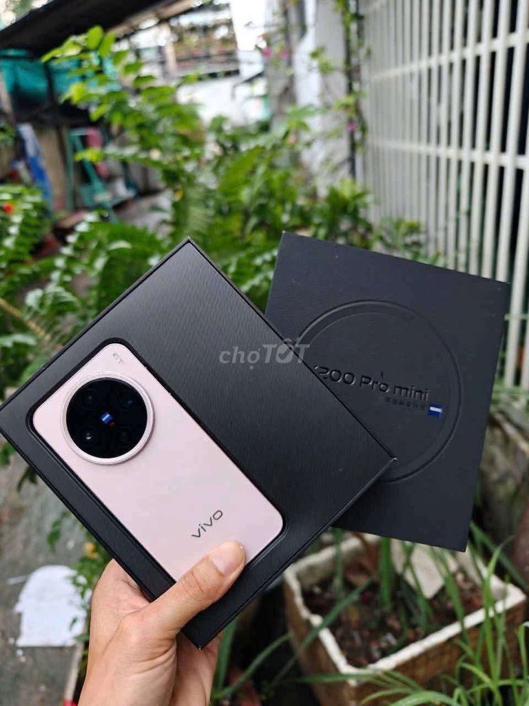 Vivo X200 Pro Mini 12/256 Fullbox 99% , Pin 100% . Mua bán Điện thoại tại Quận Bình Tân Tp Hồ Chí Minh được đăng bởi Thái Bình Dương hình 1