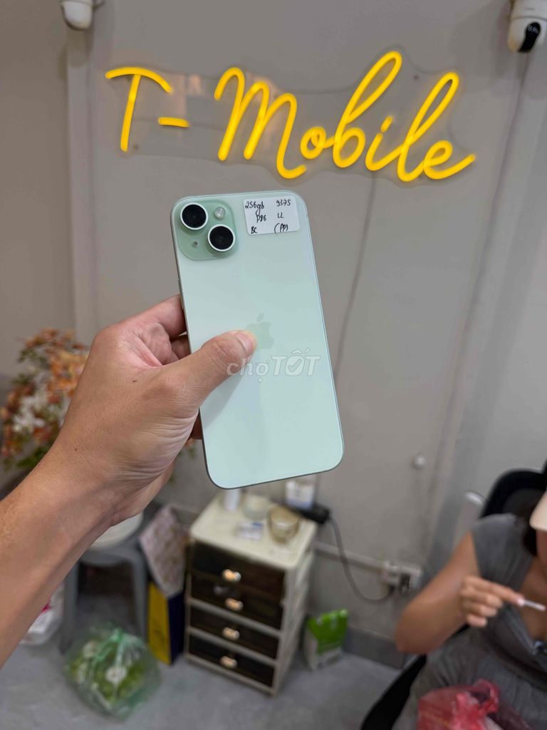 15 Plus 256Gb Quốc Tế zin full xanh green. Mua bán Điện thoại tại Quận Thanh Xuân Hà Nội được đăng bởi Ngô Tráng T Mobile hình 1