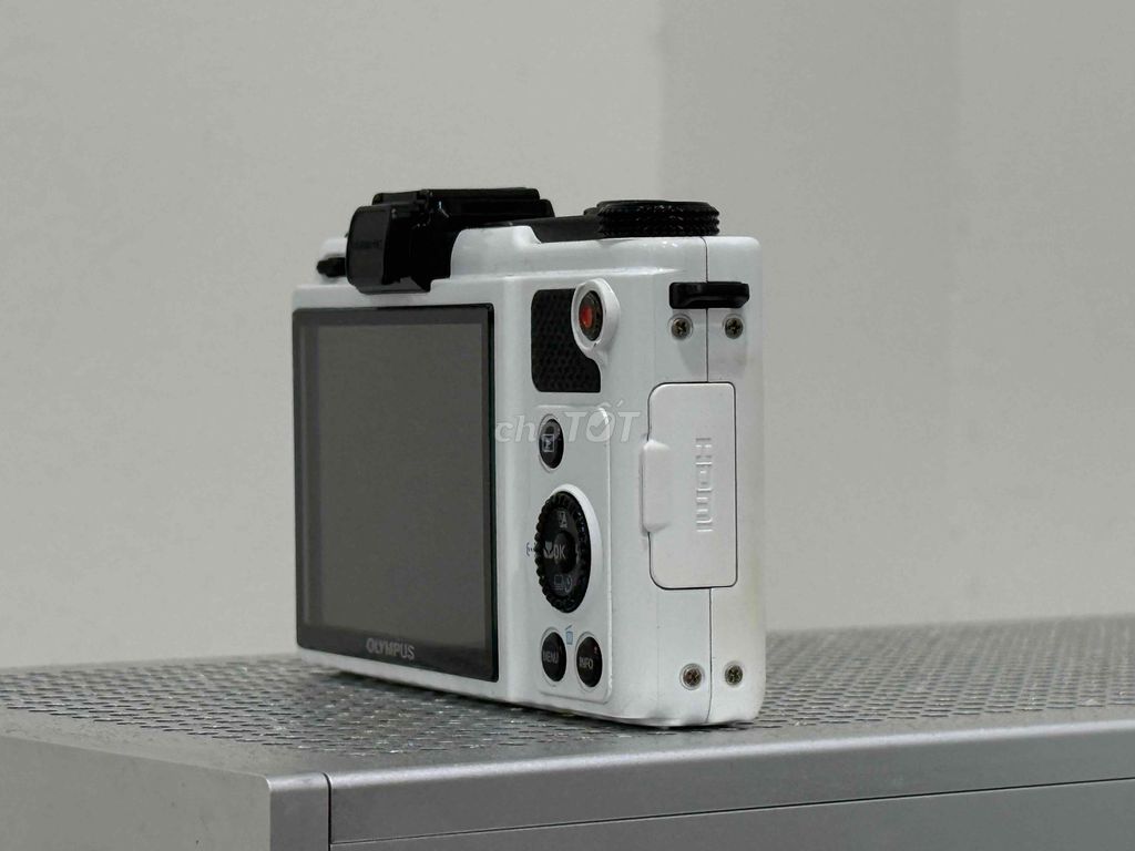 OLYMPUS XZ-1. Mua bán Máy ảnh, Máy quay tại Quận Hoàng Mai Hà Nội được đăng bởi Phúc Phạm hình 3