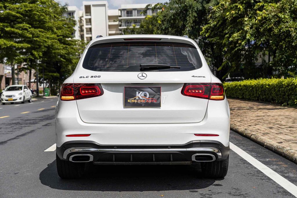 GLC300 AMG 2023 công ty 1 chủ từ đầu siêu đẹp. Mua bán Ô tô tại Quận 7 Tp Hồ Chí Minh được đăng bởi Dương Phương hình 4
