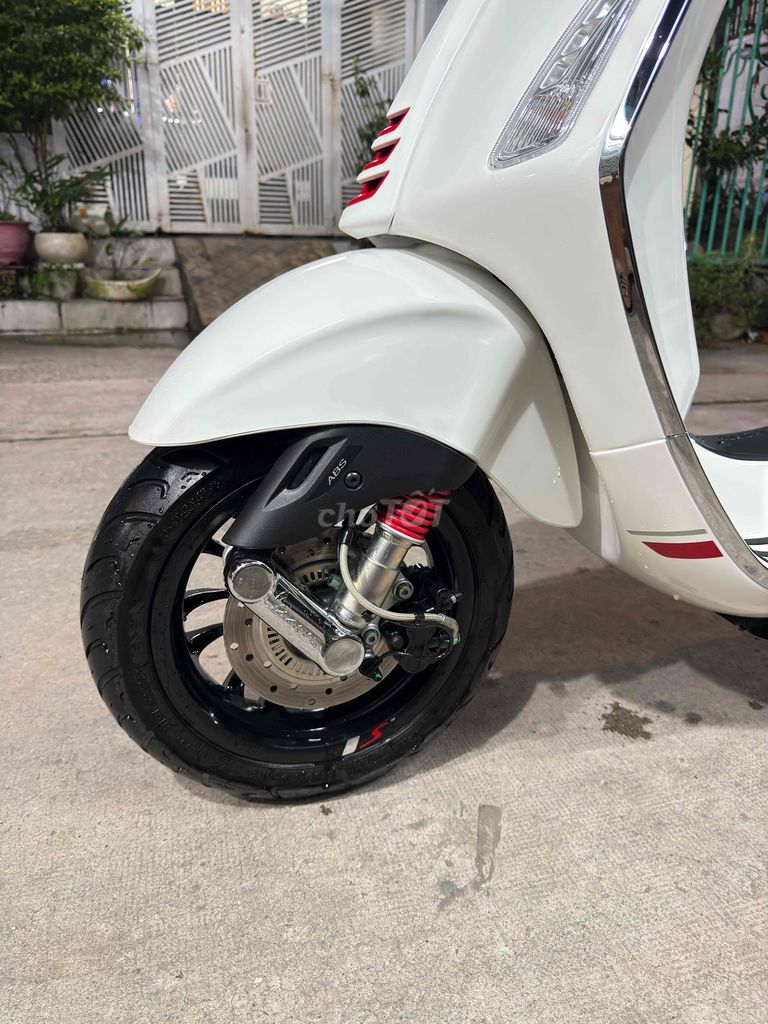kẹt tiền cần bán gấp vespa 150abs. Mua bán Xe máy tại Quận Bình Tân Tp Hồ Chí Minh được đăng bởi Thạch Huy hình 6