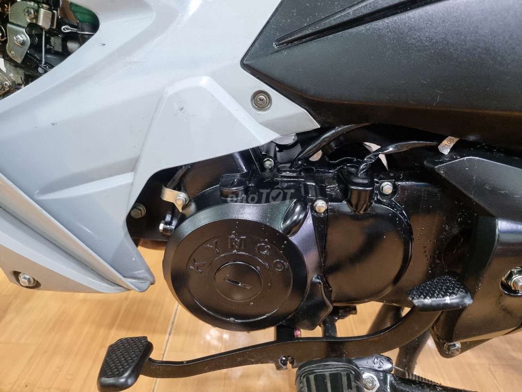 Kymco Visar màu Xám. Mua bán Xe máy tại Quận Ninh Kiều Cần Thơ được đăng bởi CHXM Trung Trưc  hình 2