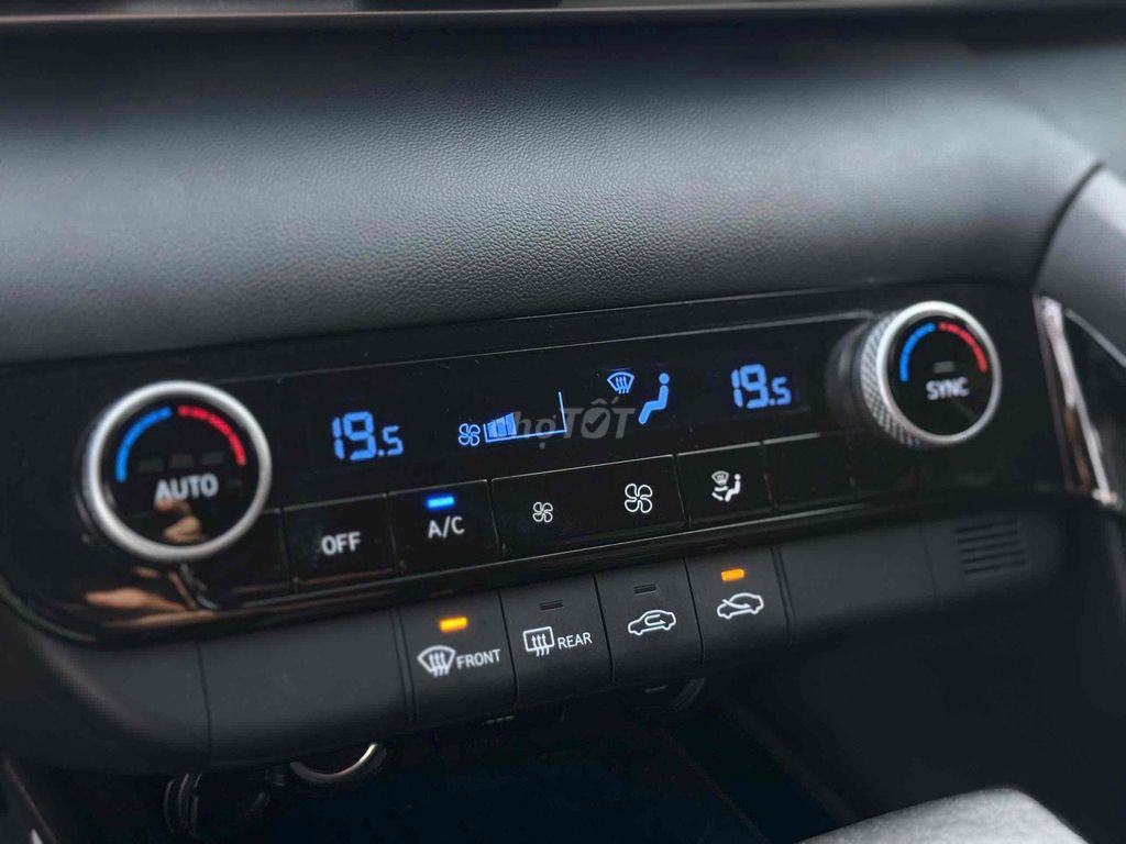 Hyundai Elantra 2023 1.6 AT Đặc Biệt 9500km. Mua bán Ô tô tại Quận Cái Răng Cần Thơ được đăng bởi Nguyễn Vĩnh Nguyên Khôi hình 19