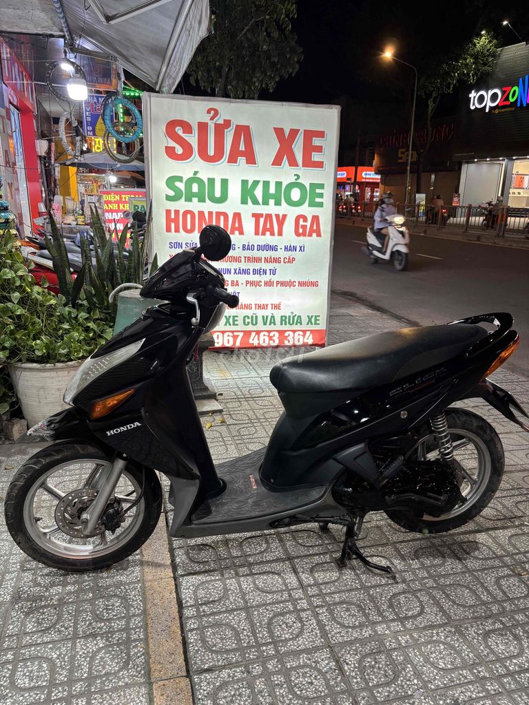 Bán xe. Mua bán Xe máy tại Quận Gò Vấp Tp Hồ Chí Minh được đăng bởi Vy hình 3