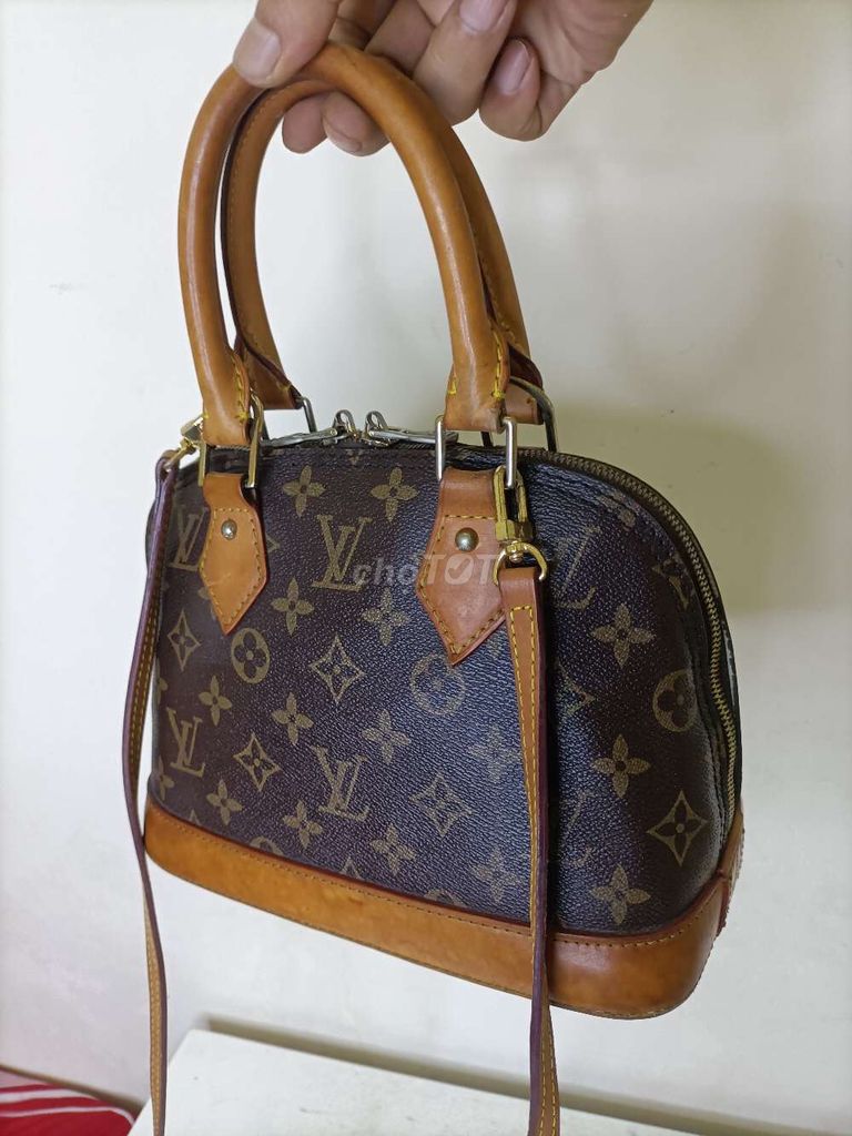 Túi hến LOUIS VUITTON aut