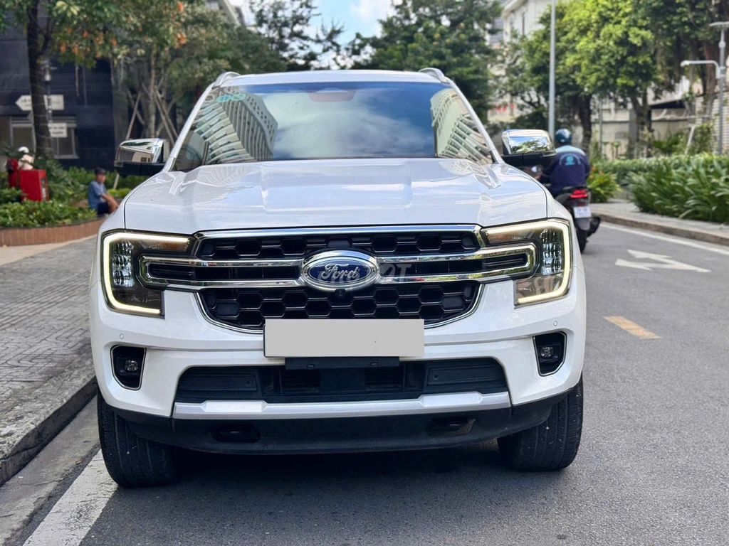 Ford Everest Titanium 2024 - Xe Siêu Lướt. Mua bán Ô tô tại Quận Tân Bình Tp Hồ Chí Minh được đăng bởi Trần Hoàng Long hình 1