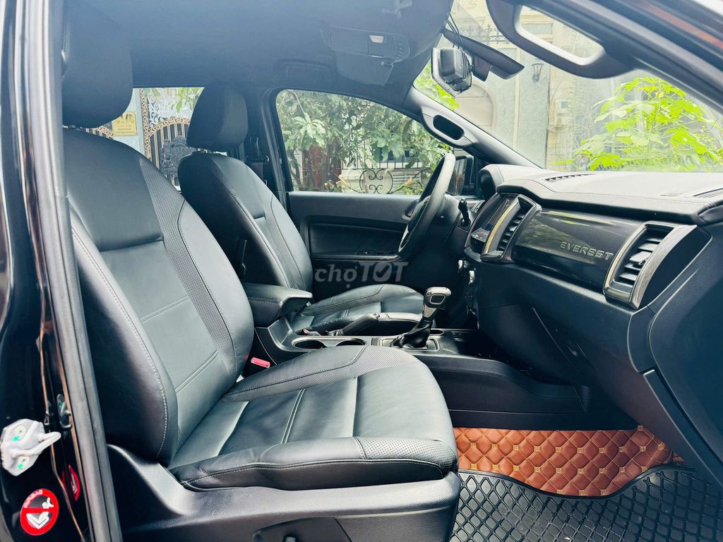 Ford Everest 2019 Titanium 2.0L 4x2 AT vay 75%. Mua bán Ô tô tại Quận Tân Phú Tp Hồ Chí Minh được đăng bởi Đức hình 7