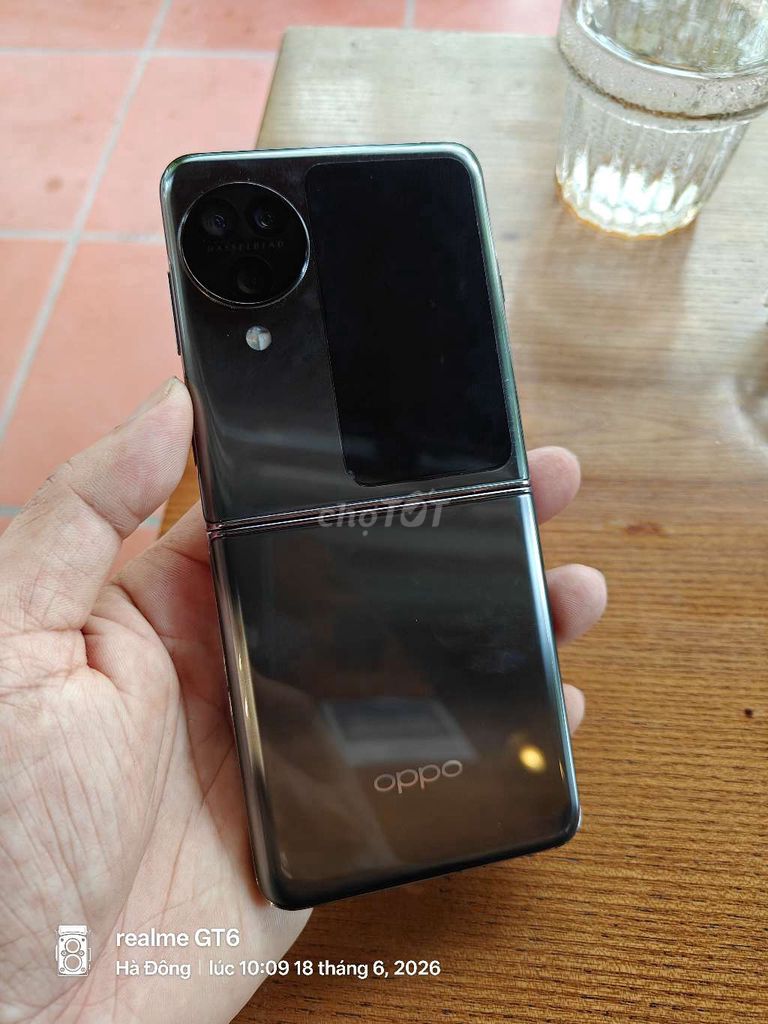 Oppo Find N3 Flip 12GB/256GB Đen. Mua bán Điện thoại tại Quận Đống Đa Hà Nội được đăng bởi Anh Huy hình 1