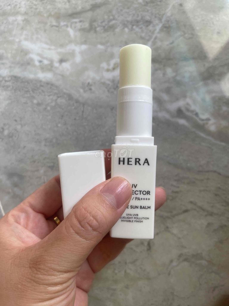 Kem chống nắng Hera UV Protector Active dạng thỏi. Mua bán Phụ kiện thời trang khác tại Quận Tân Bình Tp Hồ Chí Minh được đăng bởi mẹ bĩm thanh lí đồ cá nhân hình 1