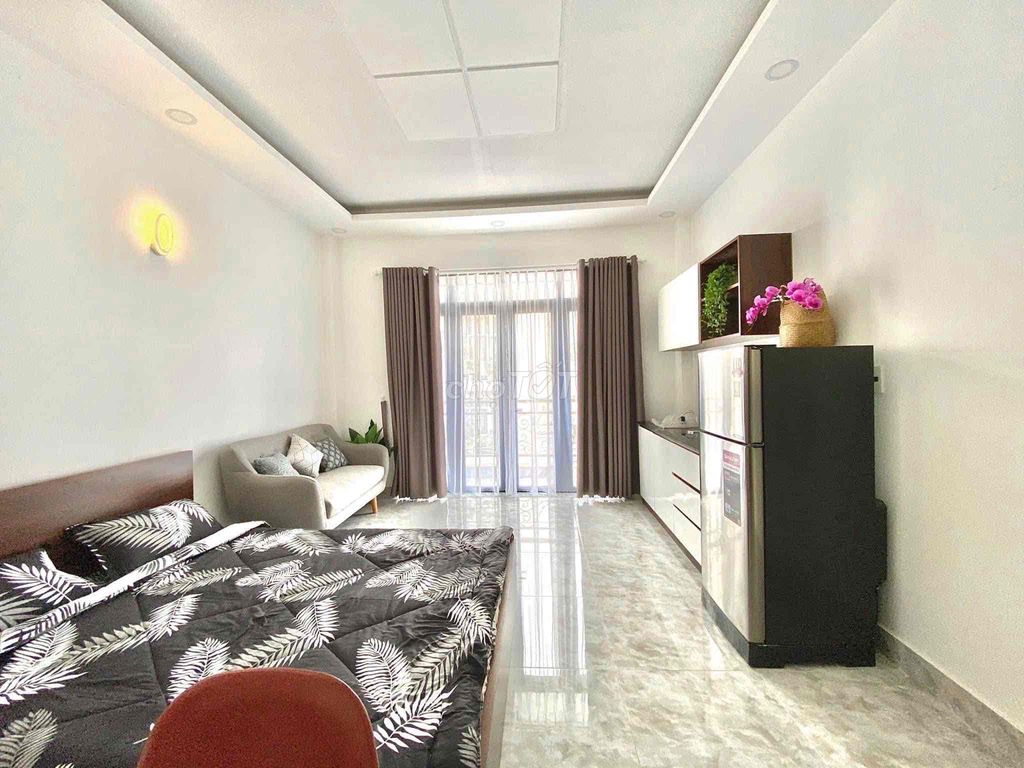 Phòng studio 40m2,bancol thoáng mát, ngay khu vực trung tâm