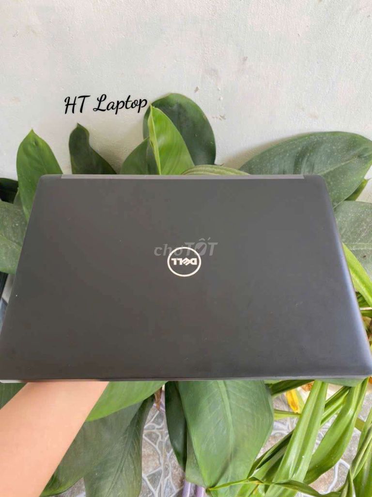 Dell nhỏ gọn, pin trâu, bỏ vừa cốp xe