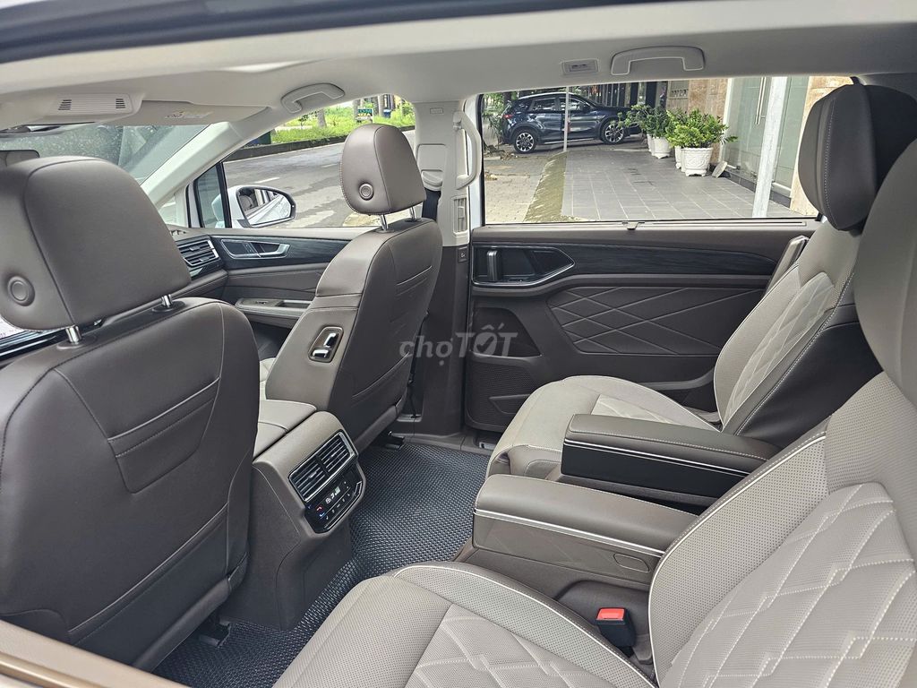 Volkswagen Viloran Luxury 2024 xe lướt giá tốt. Mua bán Ô tô tại Thành phố Thủ Đức Tp Hồ Chí Minh được đăng bởi Hải Đăng hình 8