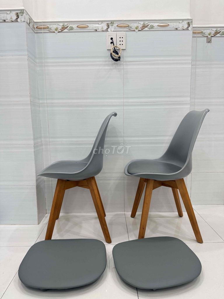 Ghế Eames decor đệm êm chân gỗ mới. Mua bán Bàn ghế tại Quận Bình Tân Tp Hồ Chí Minh được đăng bởi Hung Nguyen hình 1