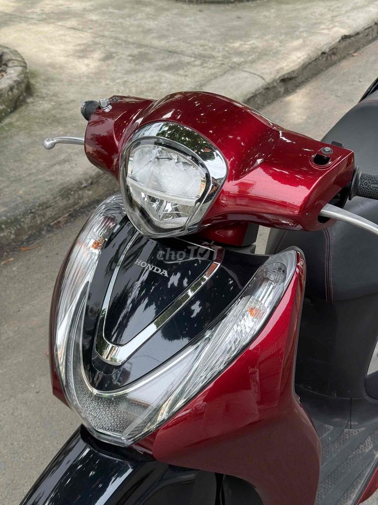 Honda SH Mode 2021 ABS Đỏ đen 29.000km. Mua bán Xe máy tại Quận Gò Vấp Tp Hồ Chí Minh được đăng bởi Waann em xe máyy hình 10