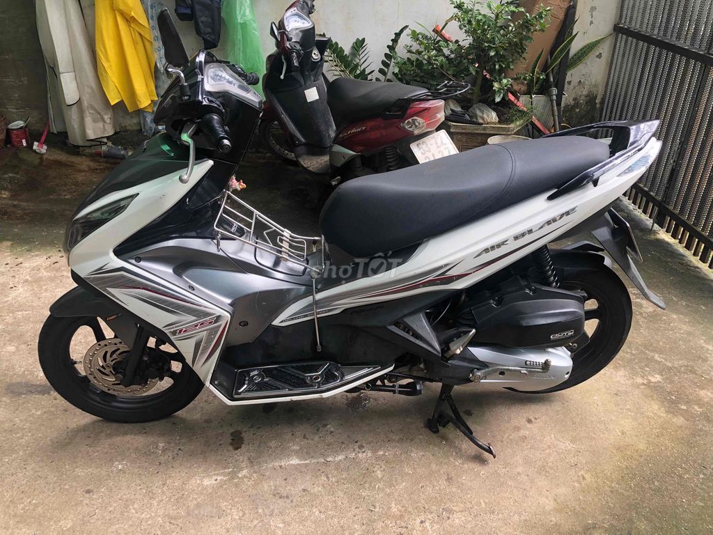 Xe Ab 125 2015 mắt cú. Mua bán Xe máy tại Thành phố Pleiku Gia Lai được đăng bởi Hoàng Nam hình 3