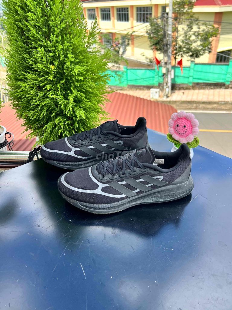 Size 42-43 Giày Adidas Supernova  miễn ship. Mua bán Giày dép tại Quận Hai Bà Trưng Hà Nội được đăng bởi Giày Si chính hãng nhập Thái trực tiếp  hình 1