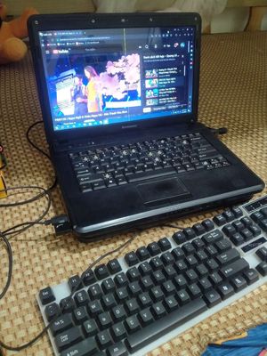 Lenovo G450 Core 2 Duo 8GB Đen