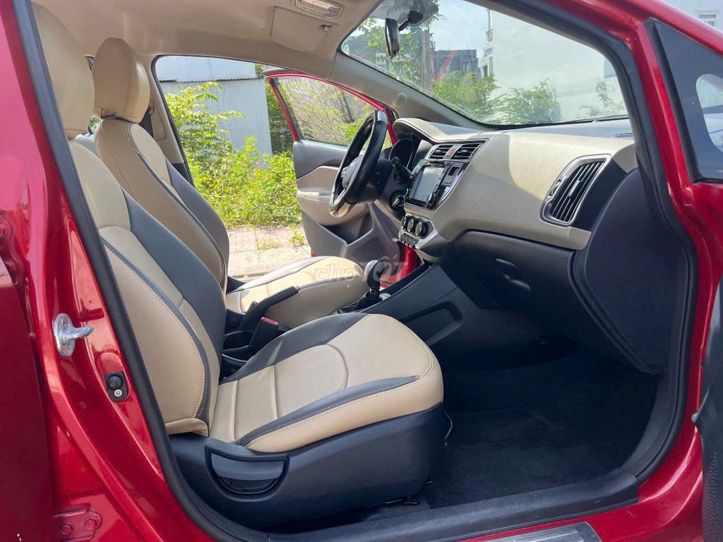 Kia Rio 2015 1.4 AT Sedan - 99997 km. Mua bán Ô tô tại Quận 12 Tp Hồ Chí Minh được đăng bởi Hang Dang hình 4