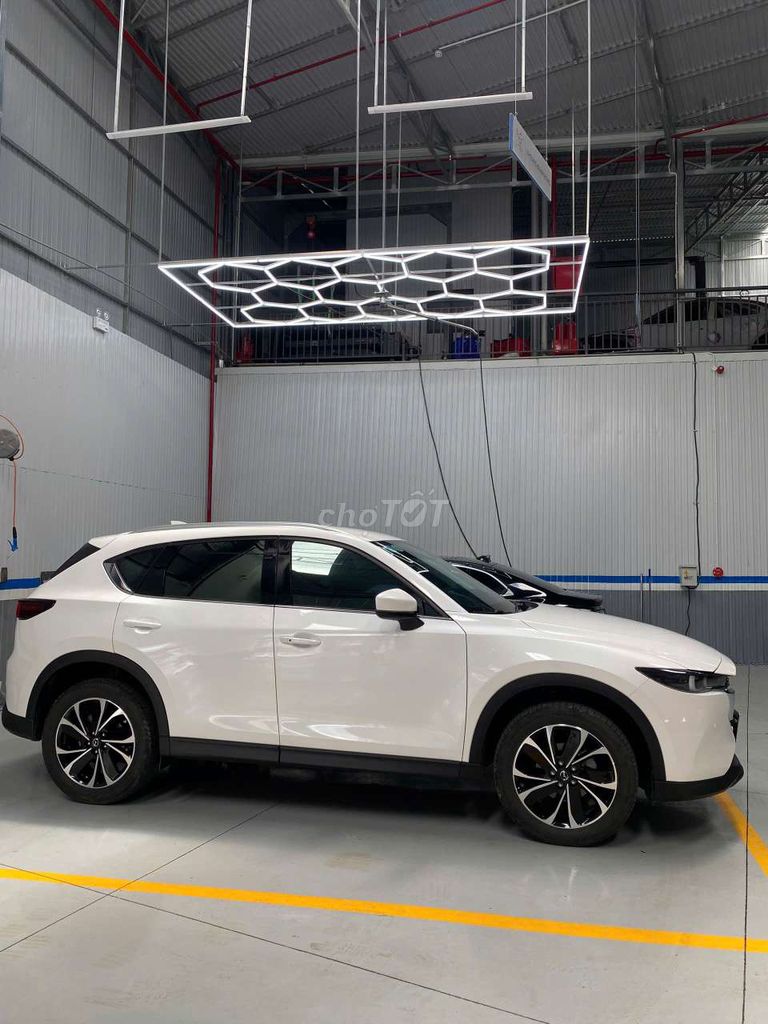 2024 Luxury 2.0 AT - 14000 km. Mua bán Ô tô tại Thành phố Đà Lạt Lâm Đồng được đăng bởi Huy VF hình 2