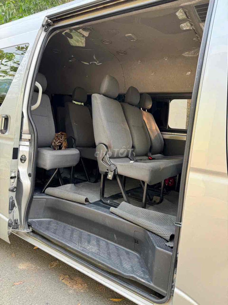 Toyota Hiace 2*** km. Mua bán Ô tô tại Quận Gò Vấp Tp Hồ Chí Minh được đăng bởi phú tài hình 5
