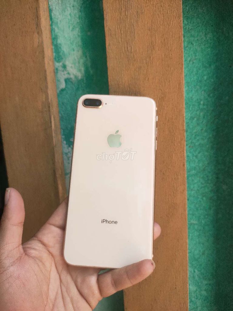 Apple iPhone 8 Plus 64GB Vàng. Mua bán Điện thoại tại Quận Liên Chiểu Đà Nẵng được đăng bởi Công Lực hình 1
