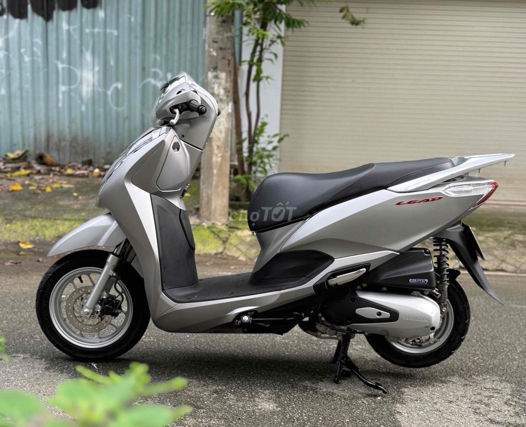 honda Lead 4val xám bạc màu siêu hót 9 chủ. Mua bán Xe máy tại Quận Gò Vấp Tp Hồ Chí Minh được đăng bởi CHXM 86 chuyên bán xe trả góp hình 6
