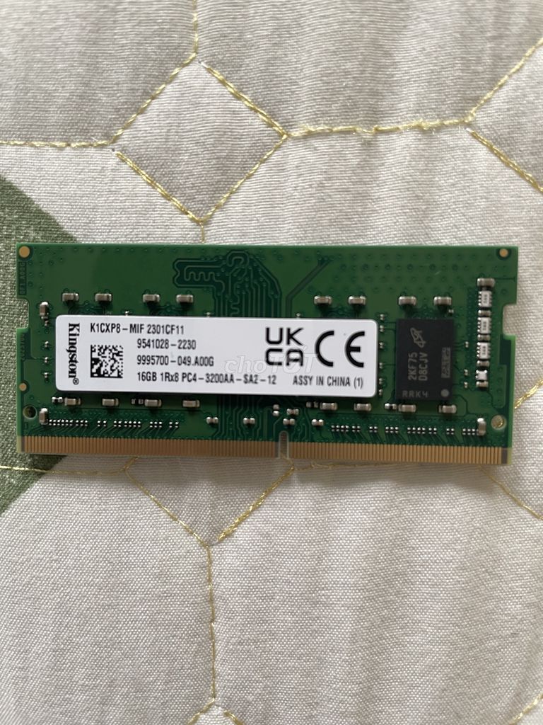 Dư 1thanh RAM bóc máy DDR4 16GB Buss 3200.