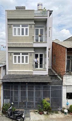 Nhà 3 tầng hẻm xe hơi Nguyễn Văn Quá Quận 12 - Sổ riêng - chỉ 4,99 tỷ