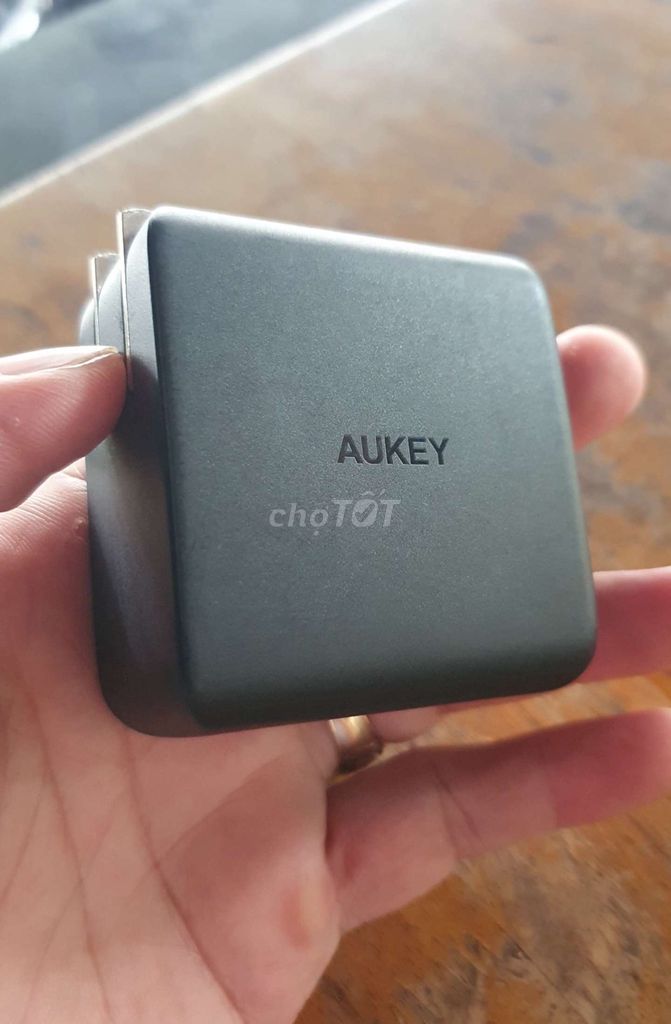 Củ adapter sạc nhanh Aukey 100W Đen chính hãng . Mua bán Phụ kiện (Màn hình, Chuột...) tại Thành phố Thủ Dầu Một Bình Dương được đăng bởi NTN hình 1