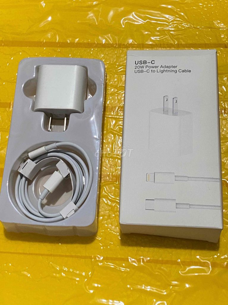 Sạc nhanh iPhone 20W Trắng mới 100%. Mua bán Phụ kiện (Màn hình, Chuột...) tại Thành phố Thuận An Bình Dương được đăng bởi hoàng hình 1