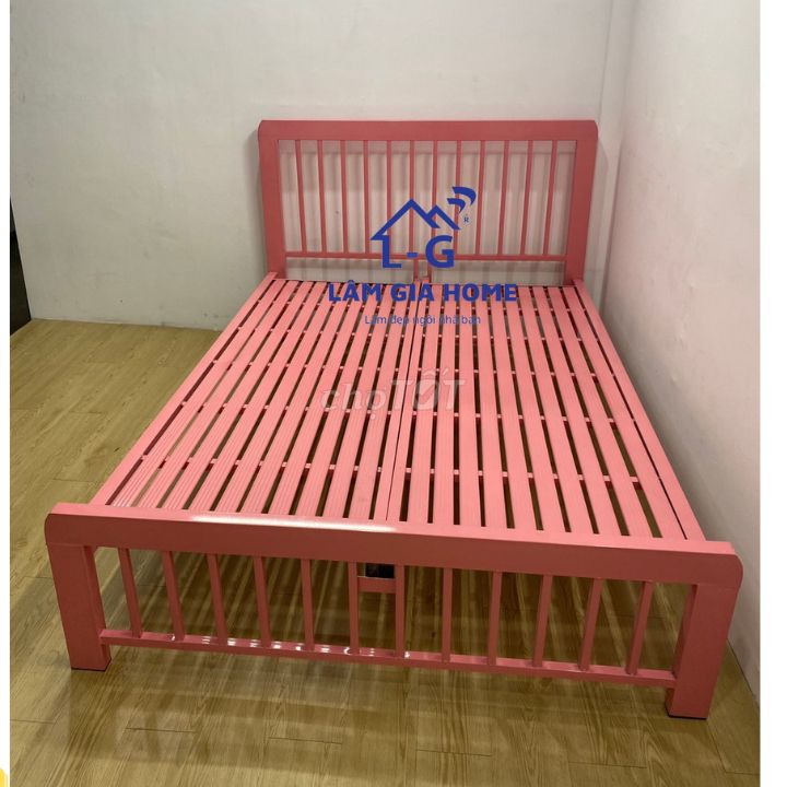Giường sắt - màu hồng- không nệm