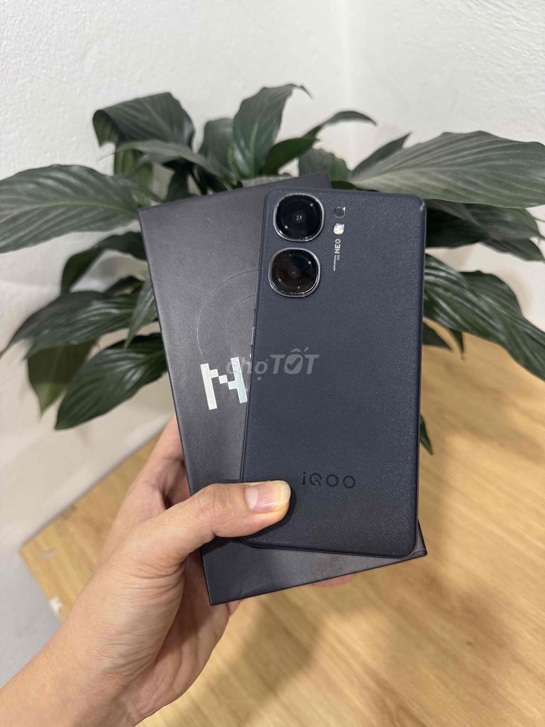 iQOO Neo 9s Pro Plus 12/256GB Đen FULLBOX. Mua bán Điện thoại tại Quận Hoàng Mai Hà Nội được đăng bởi Gia Vinh hình 1