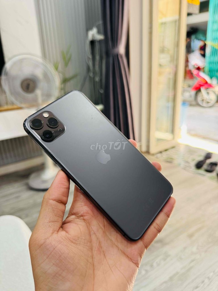 iPhone 11 Pro Max 64G Quốc Tế Full. Mua bán Điện thoại tại Quận Thanh Khê Đà Nẵng được đăng bởi Sky Phone hình 1