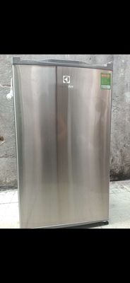 Tủ lạnh Electrolux 90L mới