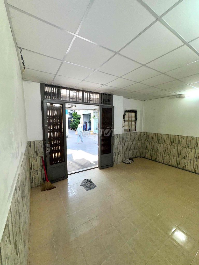 Владельцу необходимо арендовать центральную автомобильную аллею q5 🏠 (0 риелторов)