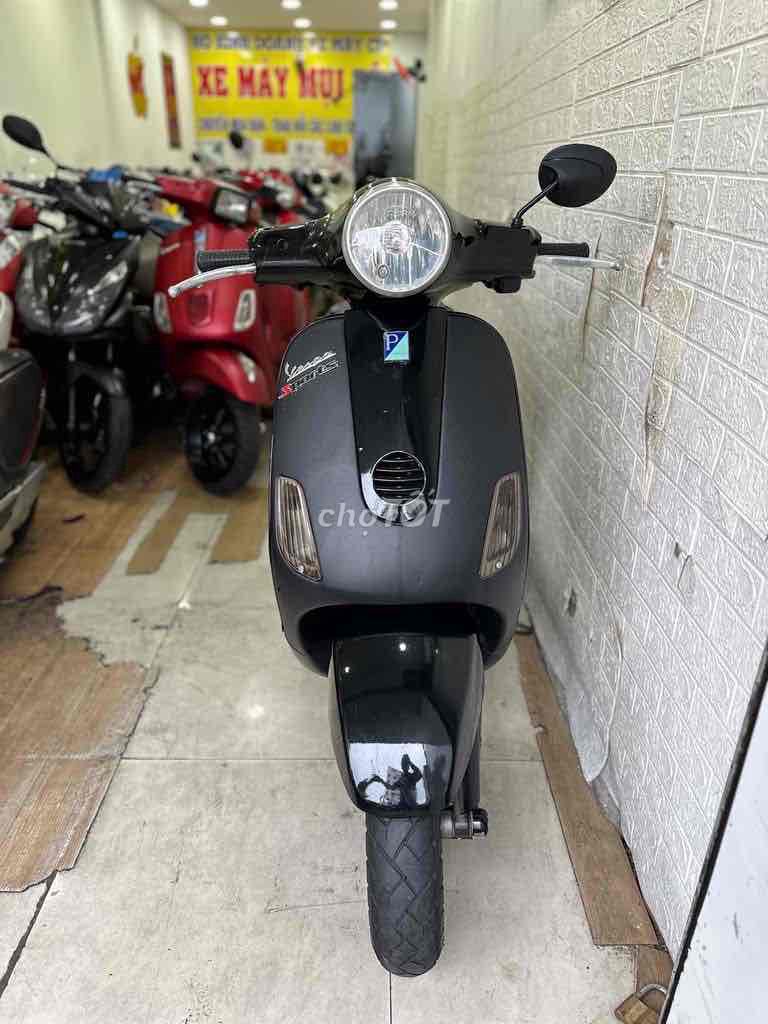 Piaggio Vespa LX150 Nhập Ý Đời 2009 . BSTP