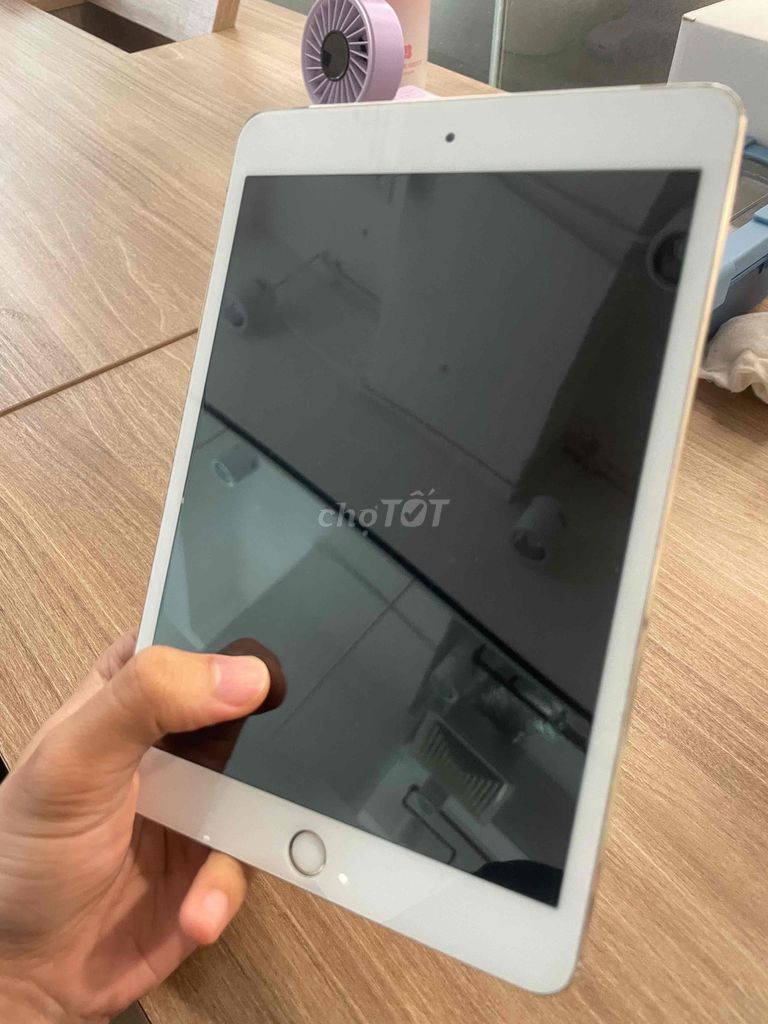 Apple iPad mini 3 16GB Vàng. Mua bán Máy tính bảng tại Quận 7 Tp Hồ Chí Minh được đăng bởi Phạm Phú Vinh hình 1
