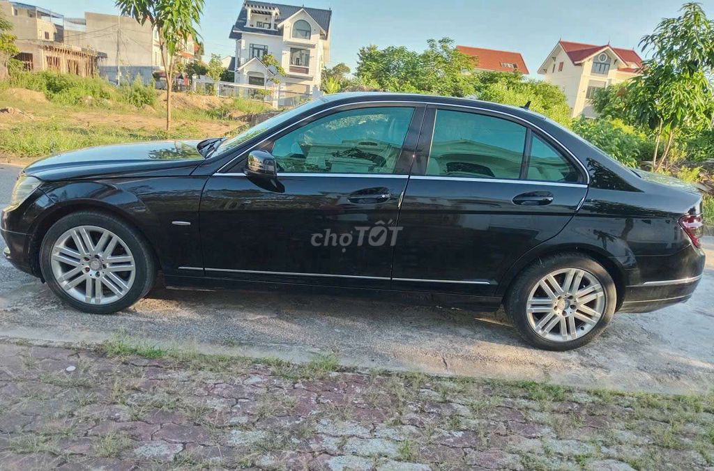 16 439 2009 C200 Avantgarde - 190000 km. Mua bán Ô tô tại Quận Dương Kinh Hải Phòng được đăng bởi Nguyên Phạm hình 15