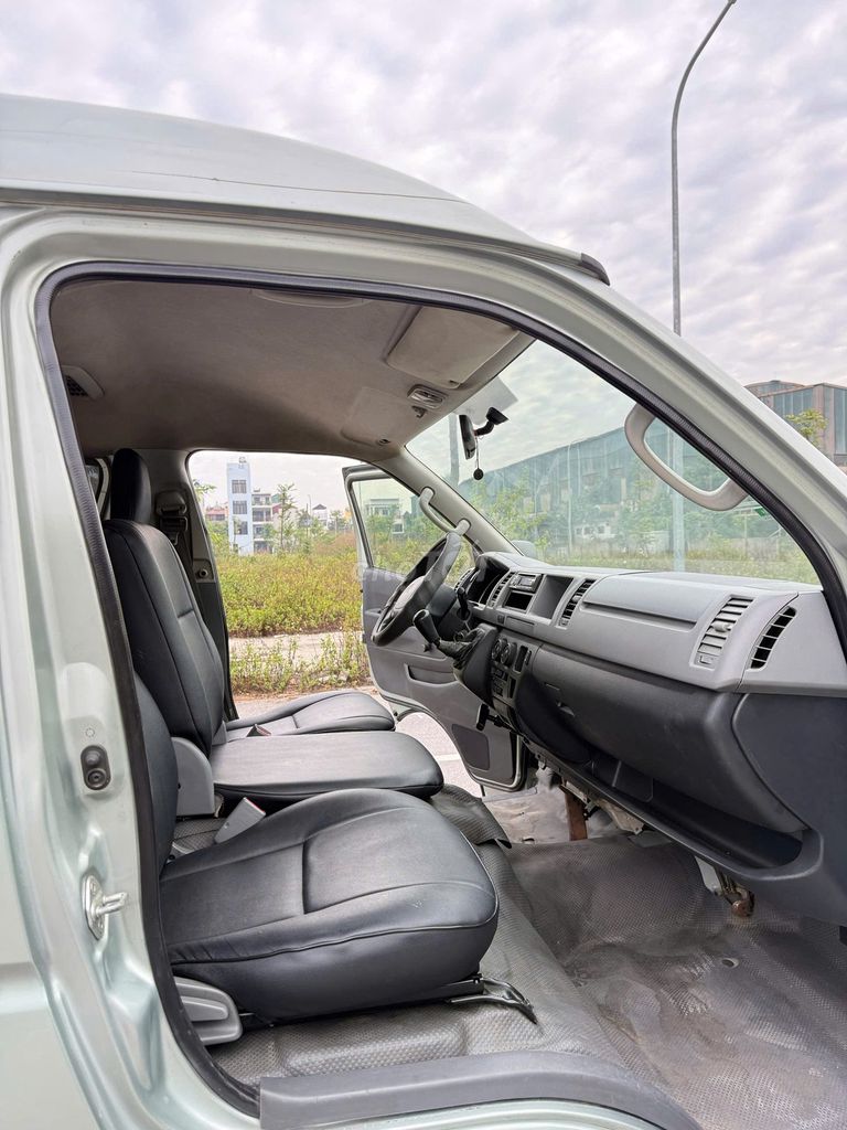 Toyota Hiace van 6 chỗ 2008  - 12000 km. Mua bán Ô tô tại Huyện Đông Anh Hà Nội được đăng bởi siêu thị ô tô Nhật Bắc hình 12