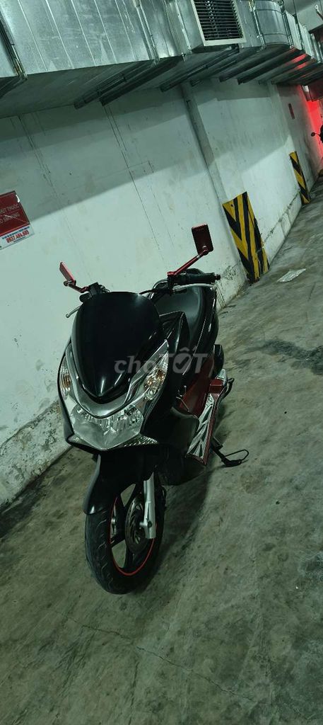 Honda PCX Đỏ đen. Mua bán Xe máy tại Quận Bình Tân Tp Hồ Chí Minh được đăng bởi Mr Dương hình 6