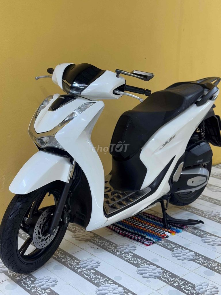 SH 125 đời 2022 trắng đen mới keng 43E1-637.39. Mua bán Xe máy tại Quận Sơn Trà Đà Nẵng được đăng bởi Minh Dũng bán trả góp 136 vân đồn  hình 4