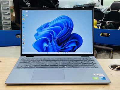 E pass lại Laptop Dell Inspiron 16 5640 Core i7. Mua bán Laptop tại Quận Đống Đa Hà Nội được đăng bởi Nguyễn Tiến Lợi