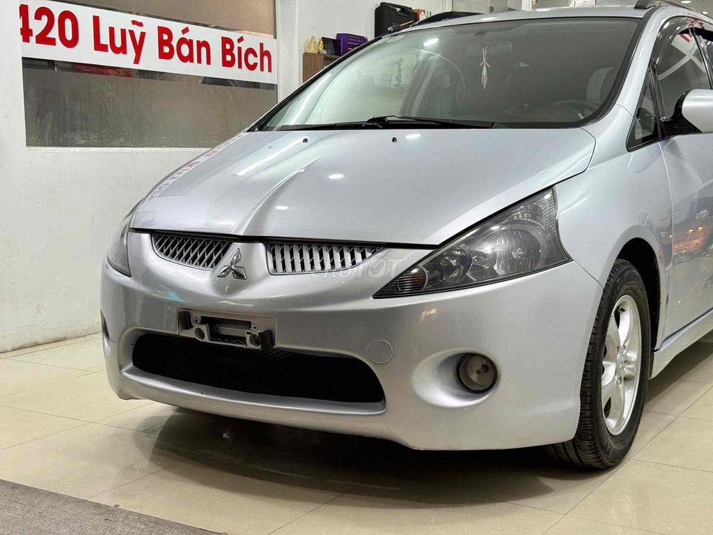 Mitsubishi Grandis 2005 2.4 AT - 120000 km. Mua bán Ô tô tại Quận Tân Phú Tp Hồ Chí Minh được đăng bởi Thế Anh hình 5