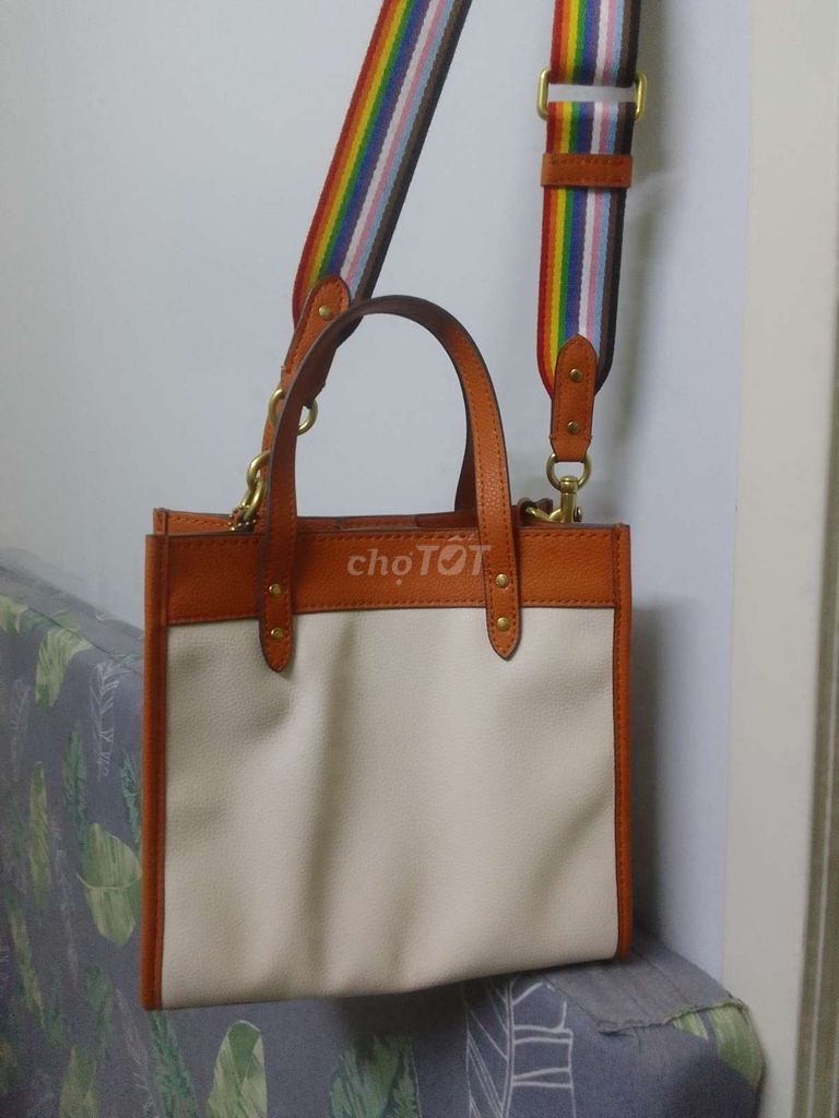 Túi xách thời trang. Mua bán Túi xách tại Quận Hai Bà Trưng Hà Nội được đăng bởi Tuấn hình 2
