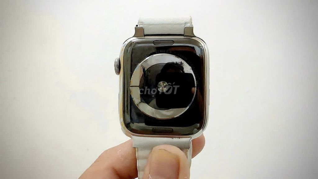 Apple Watch Series 5 thép 44mm như tin đăng gl