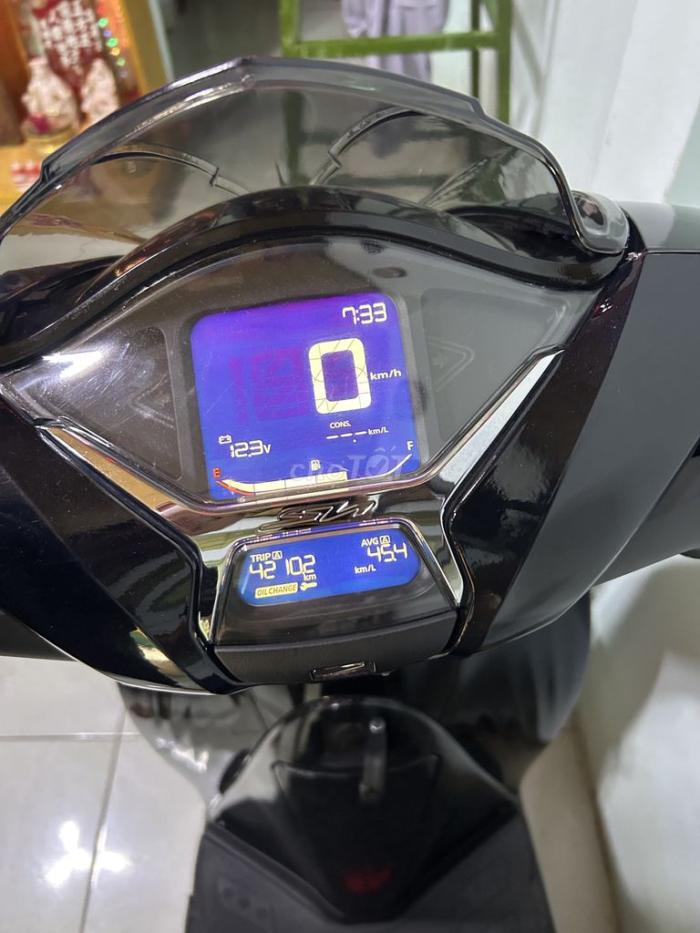 Sh 125 cbs 6k km ko qua cò lái xe như hãng. Mua bán Xe máy tại Quận Bình Tân Tp Hồ Chí Minh được đăng bởi Nhân Chia Cộng Trừ hình 4